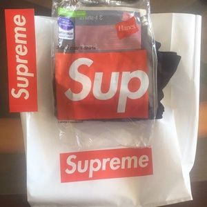 Supreme Hanes 2 pack black Hanes T-Shirts Large